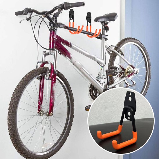 bicyclette blanche violet suspendu interieur par support velo mural