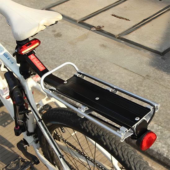 Porte_bagage_velo_route_sur_cadre_selle