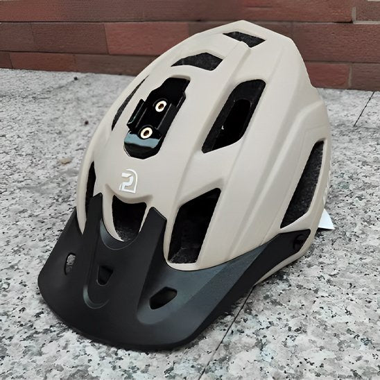 Casque velo route blanc avec protection solaire amovible noire