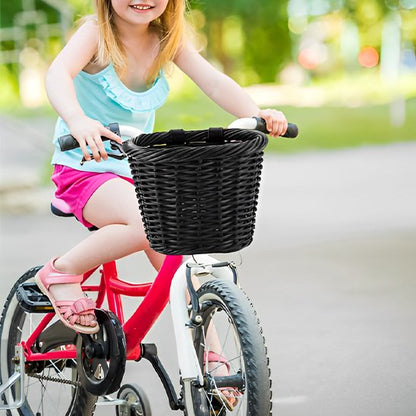fillette sur velo rouge decorer de panier a velo noir tresser tel panier en osier se promenant dans son quartier