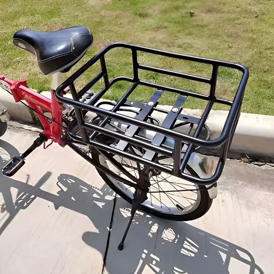 panier arriere pour velo stable sur velo rouge