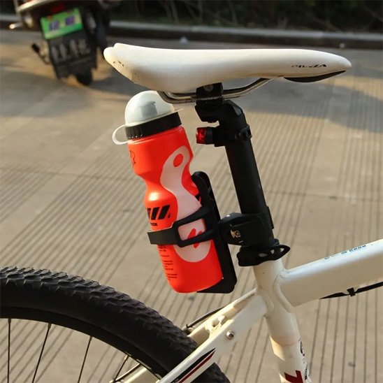 Porte bidon velo sur cadre de selle