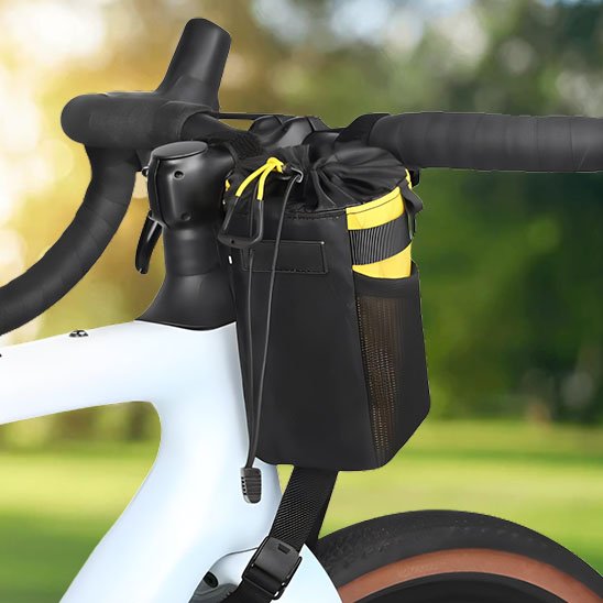 Porte bouteille et sac velo