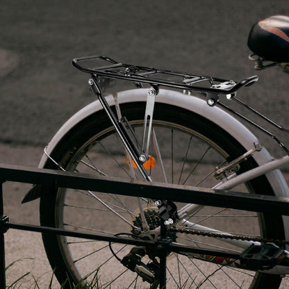 porte_bagage_velo_attache_sur_cadre_roue