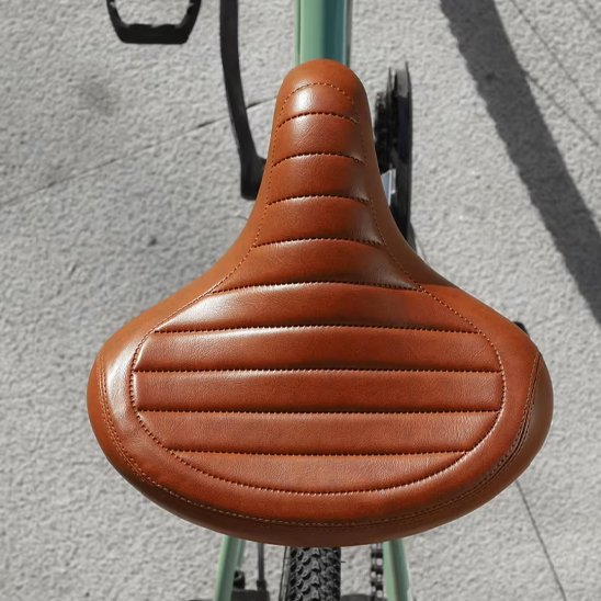 Selle de velo marron large rembourré