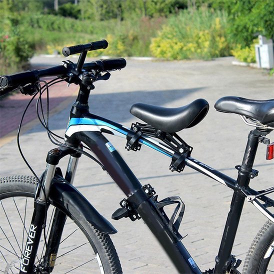 Siege enfant velo comme s'il etait le conducteur