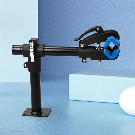 support_velo_atelier_installe_sur_etablie_pour_entretien_reparation_retenant_horizontalement_velo