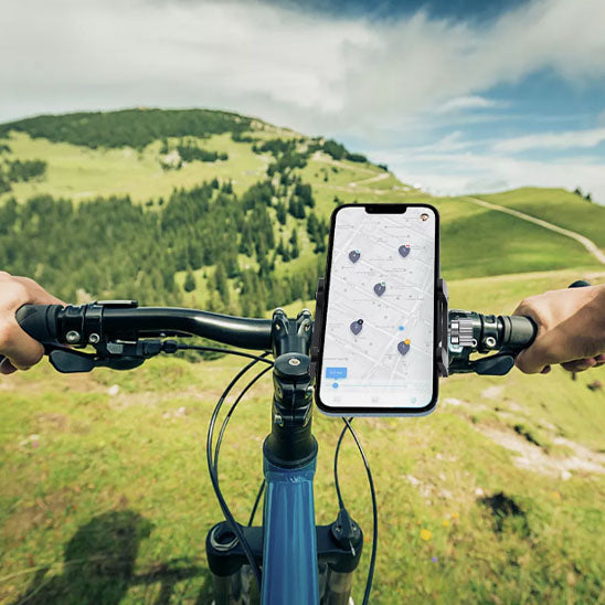 telephone_sur_guidon_velo_en_montagne_par_porte_mobile